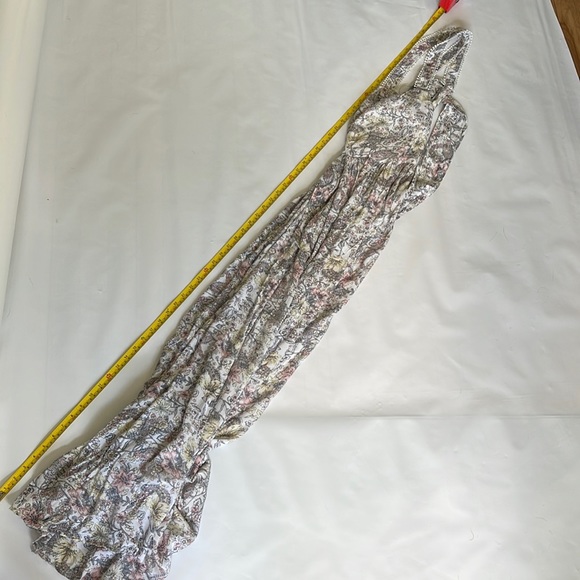 NWOT MNG Floral Paisley Maxi with open back and tie size Large - Picture 3 of 7